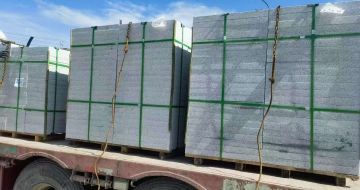 百色 芝麻白花岗岩地铺石装车日常