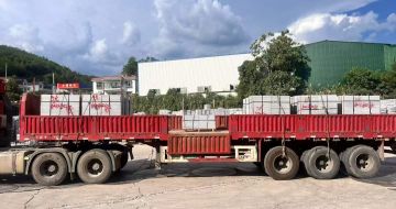 百色 芝麻灰花岗岩地铺石出货日常