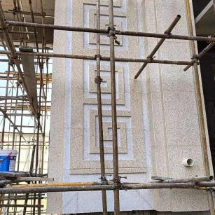 百色 黄金麻花岗岩别墅外墙干挂回纹造型效果