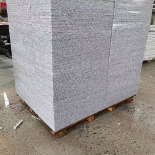 百色 芝麻白火烧面1.8厚300*600地铺石，尺寸标准，厚薄均匀