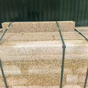 百色 黄金麻花岗岩石材机切面栏杆料半成品