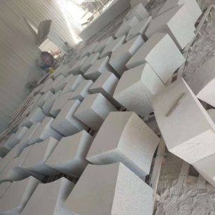 百色 白麻花岗岩异形坐凳