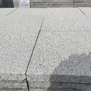 百色 白麻花岗岩石材推荐 荔枝面地铺石