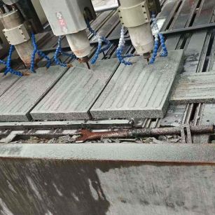 百色 芝麻白花岗岩荔枝面盲道雕刻