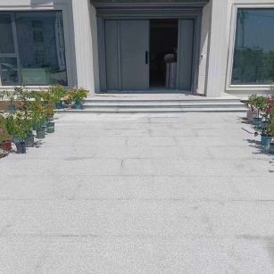 百色 芝麻白花岗岩地铺石地面铺装