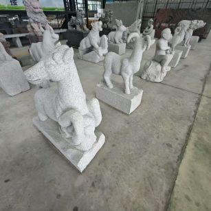 百色 芝麻白花岗岩造型立体雕刻——十二生肖
