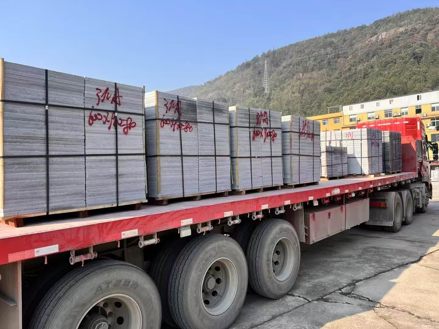 百色 芝麻灰地铺石出货日常