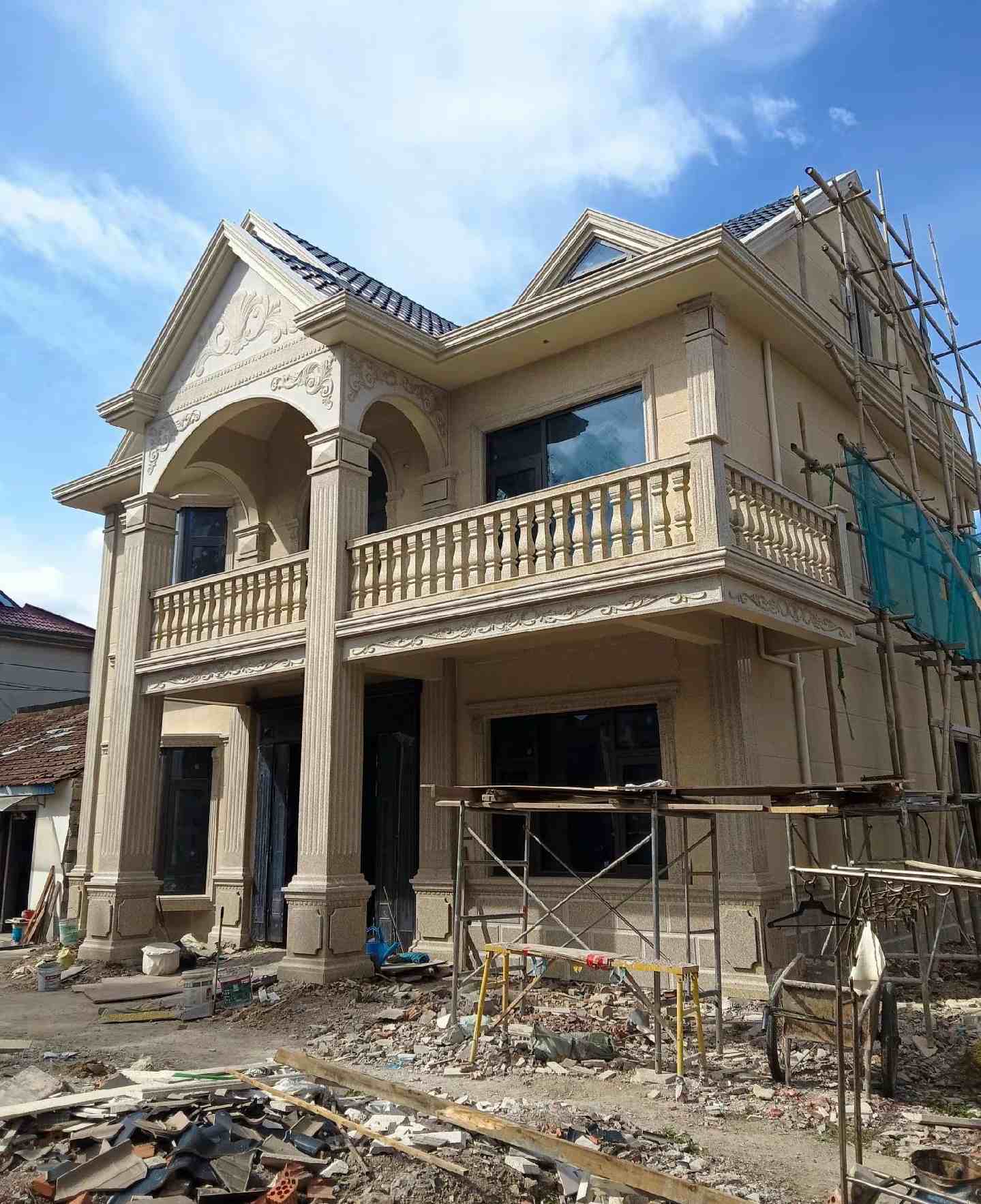 百色 黄金麻花岗岩石材私人别墅雕花门楼柱阳台栏杆