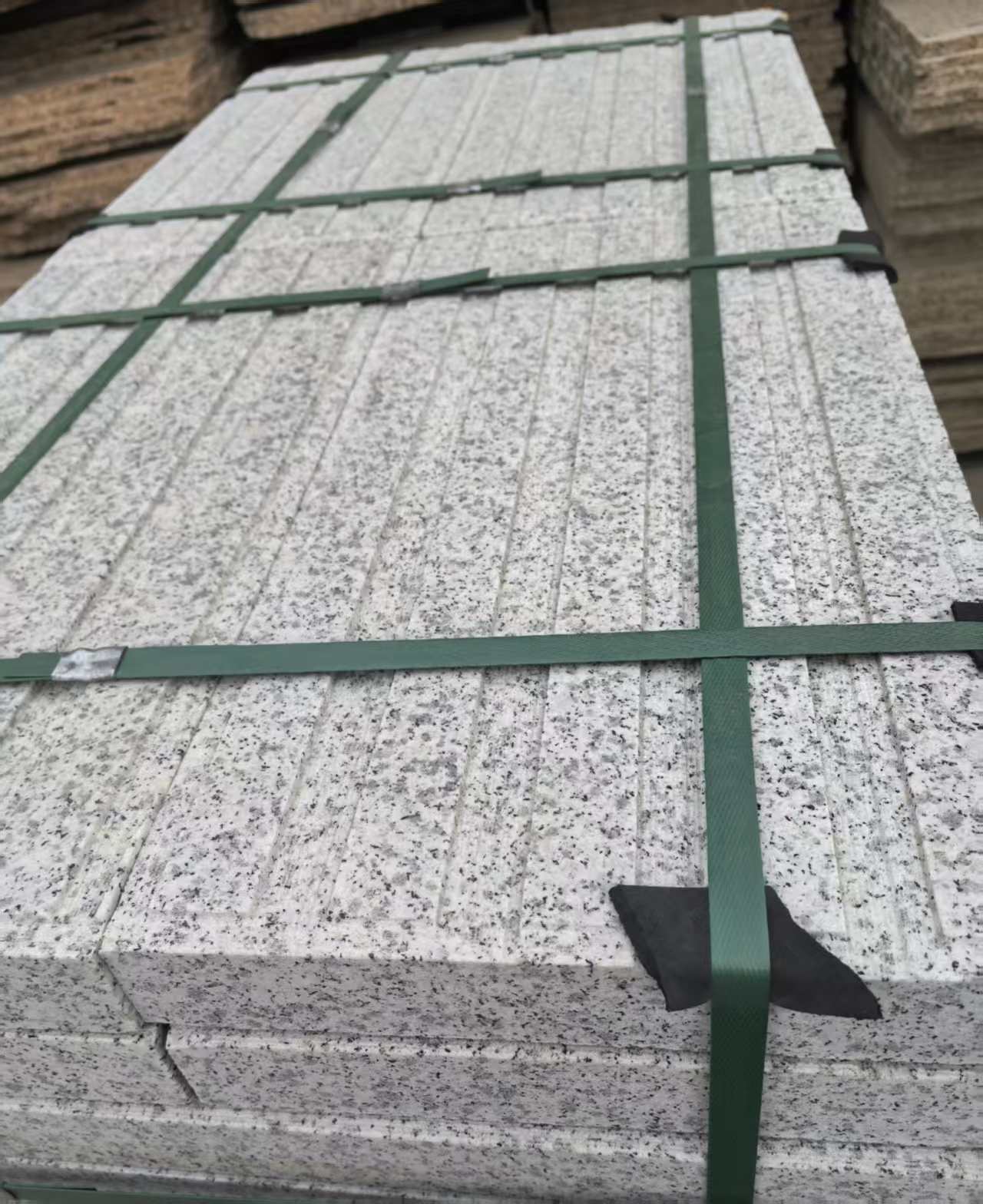 百色 白麻花岗岩直行盲道石，盲条，地铺石