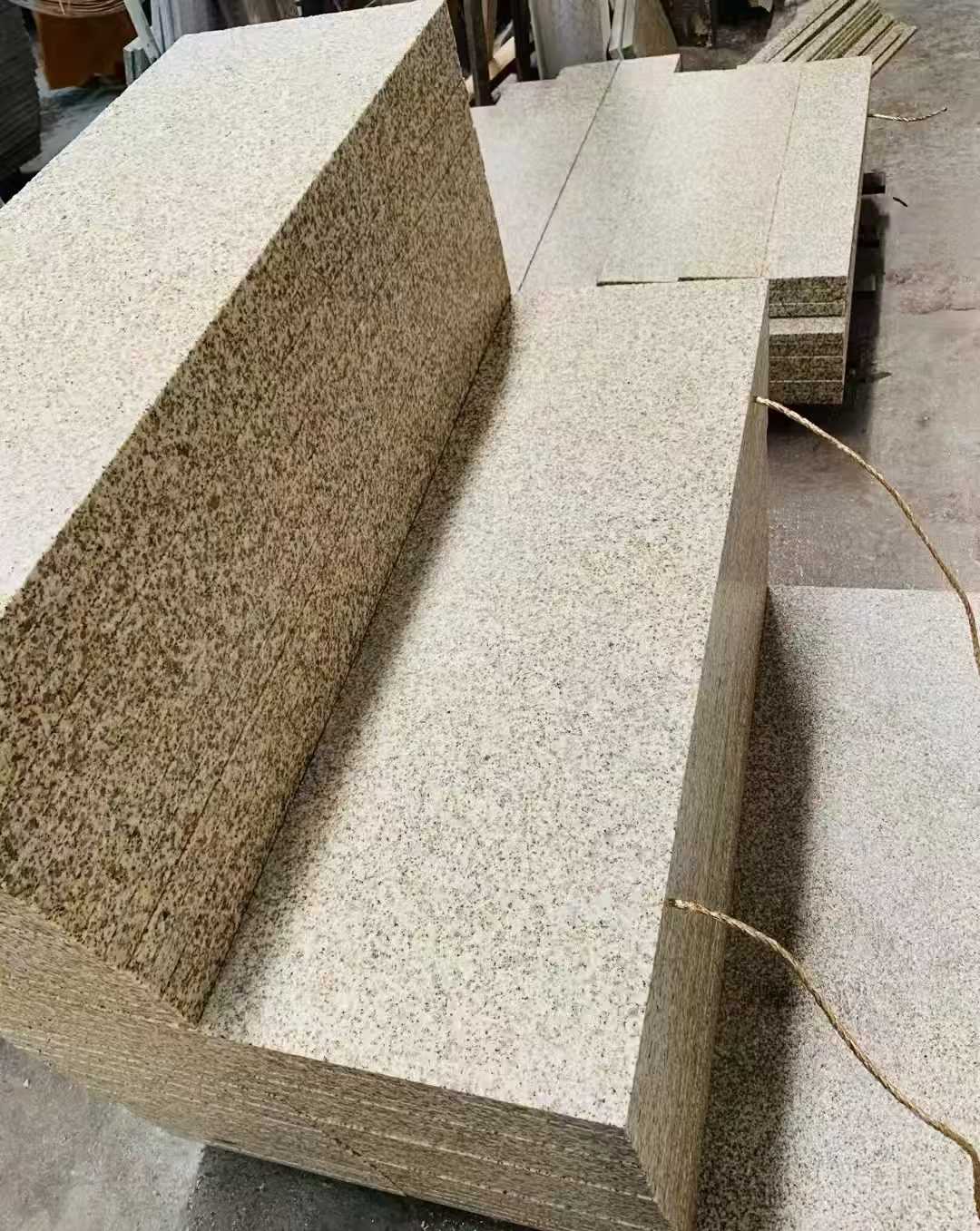 百色 黄金麻荔枝面外墙干挂成品