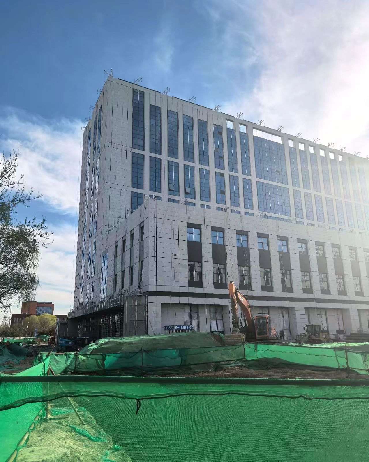 百色 白麻花岗岩石材外墙干挂