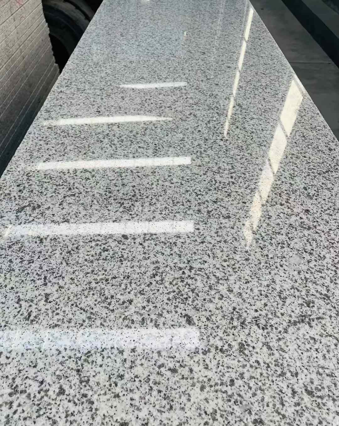 百色 白麻花岗岩光面毛板